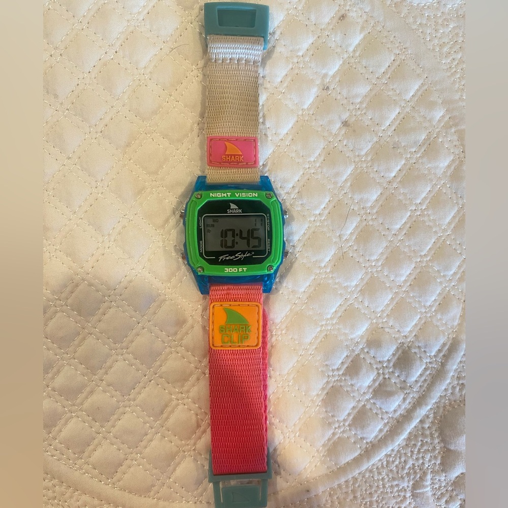 Freestyle Shark Classic Clip Watch